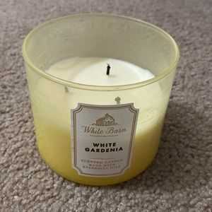 bath and body works 3 wick candle USED - white gardenia